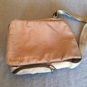 Patagonia laptop bag / book bag